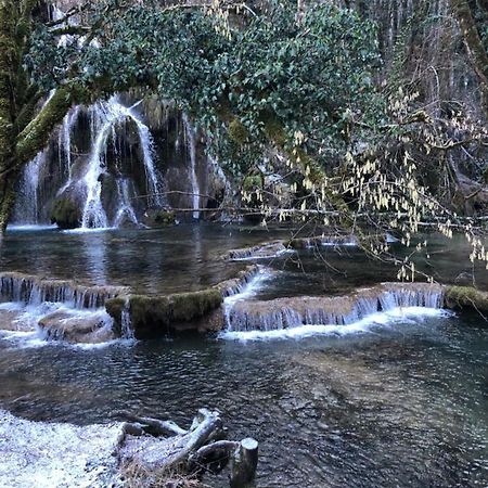 Gite De La Cascade Les Planches-pres-Arbois Dış mekan fotoğraf